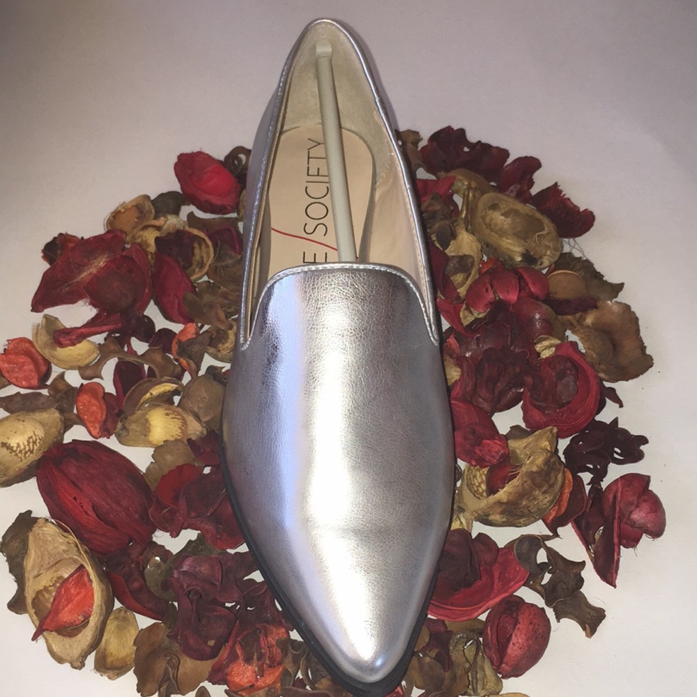 Sole Society Style Bela Silver Metallic. Pick Size